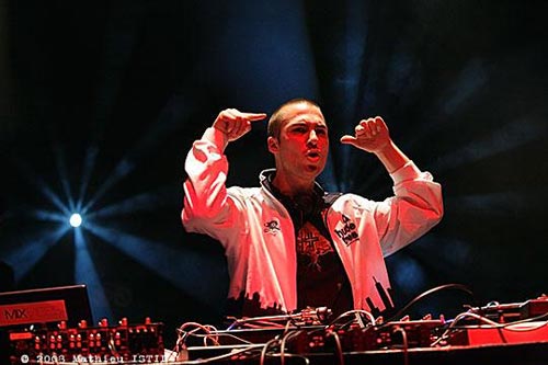 Dj Netik Elissa do brasil METIZ TA ZIQ 2008