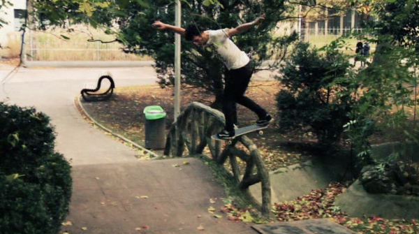 Skateboarder Bastien DUVERDIER dans DVD SKATE Anagram Crazy Extreme Skate