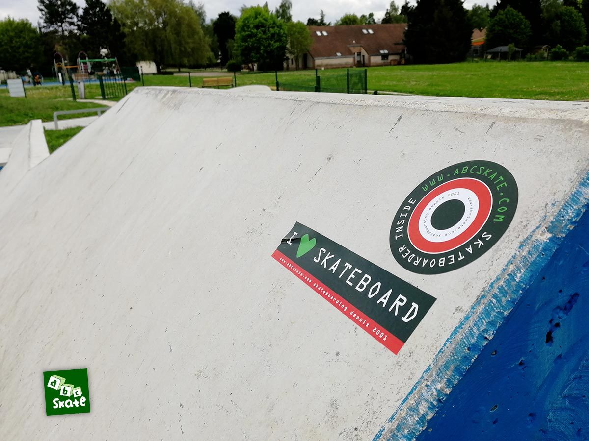 Skatepark Saint-Nom-La-Bretèche : stickers ABCSkate