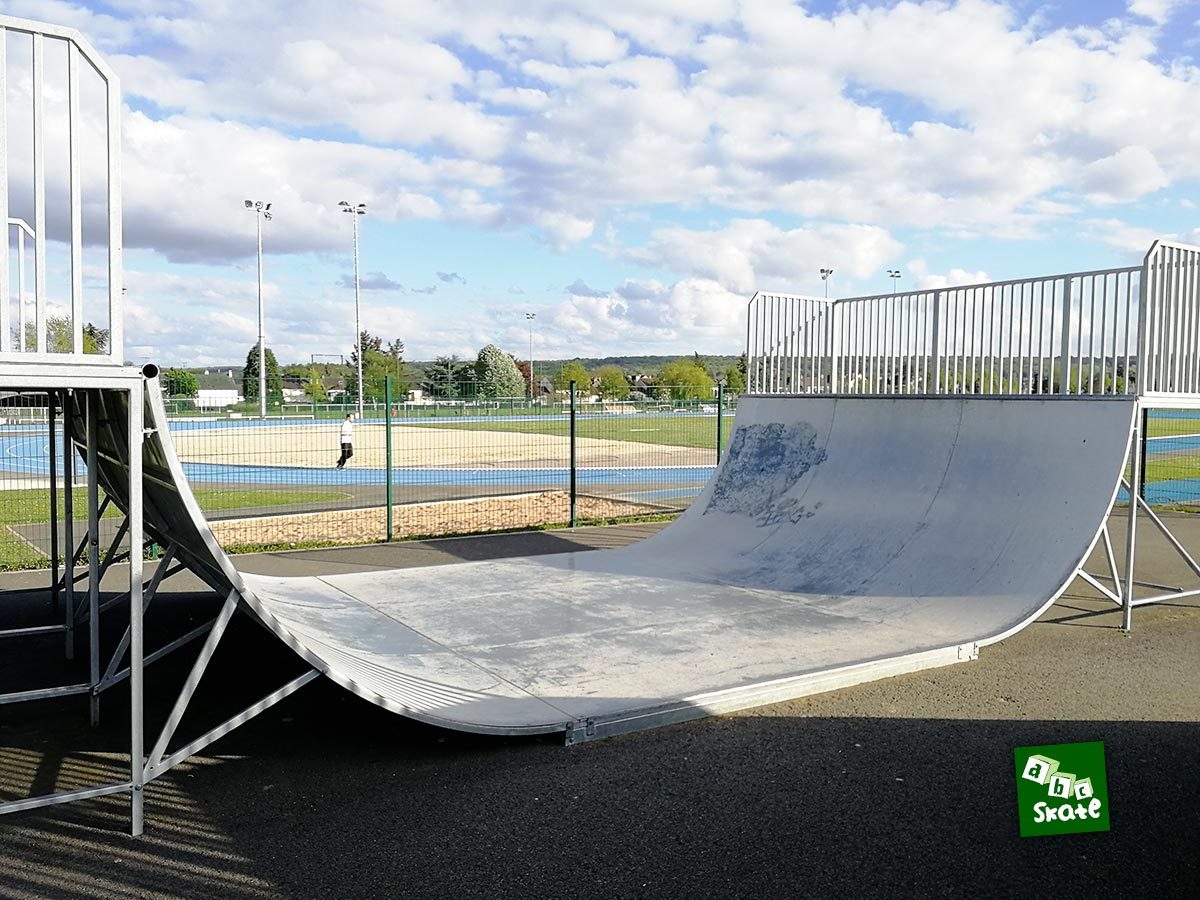Skatepark Villepreux : rampe