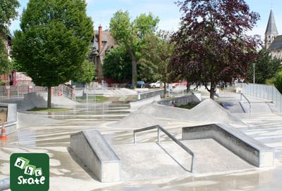 AbcSkate-skatepark-Poissy-Yvelines-1650-m2-rider