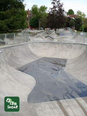 AbcSkate-skatepark-Poissy-Yvelines-1650-m2-rider