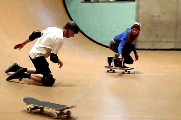 AbcSkate-skate-skateboard-tony-hawk-video-ollie-540