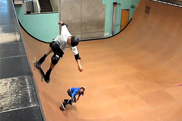 AbcSkate-skate-skateboard-tony-hawk-video