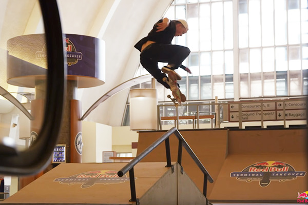 abcskate-abcskatecom-skateboard-skate-blog-news-actualite-Jake-Wooten-aeroport-abandonne