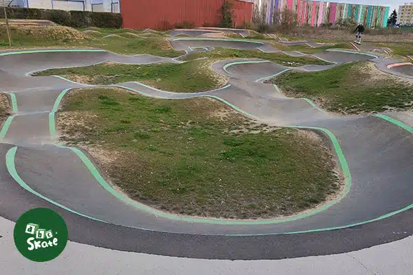 abcskate-abcskatecom-skateboard-skate-blog-news-video-longboard-pumptrack-dreux-03 abcskate-abcskatecom-skateboard-skate-blog-news-video-longboard-pumptrack-dreux-03