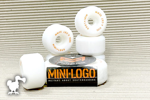 Roues de la marque Mini-Logo