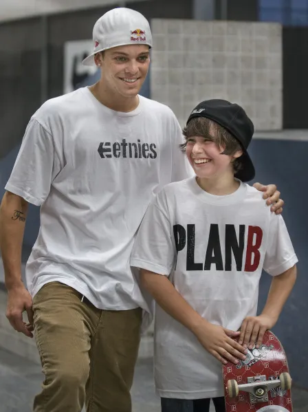 Skate Skateboard Ryan Sheckler Tony Hawk