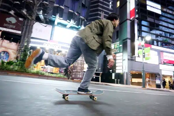 abcskate-culture-skate-japon-skateur–tokyo-rue skateur skating street japon