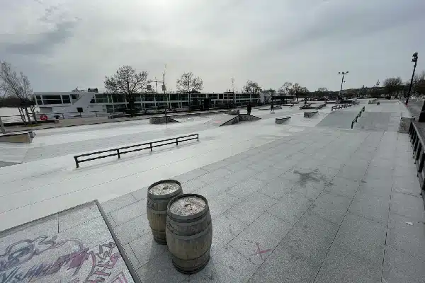 ABCskate-ville-bordeaux-skatepark-chartrons-street-image