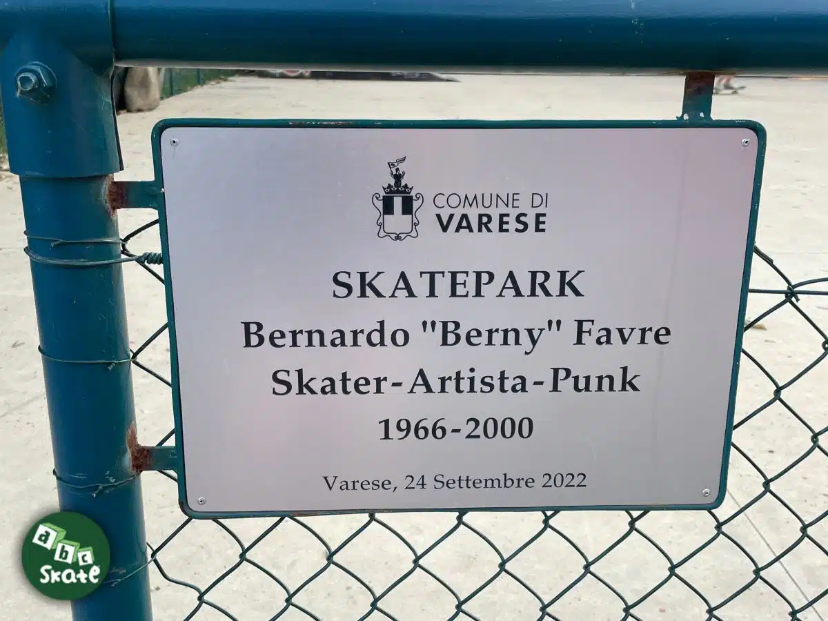 le skatepark de Bustecche, inauguré en 2022, rend hommage à Bernardo “Berny” Favre (1966–2000), figure locale de la culture skate et punk.